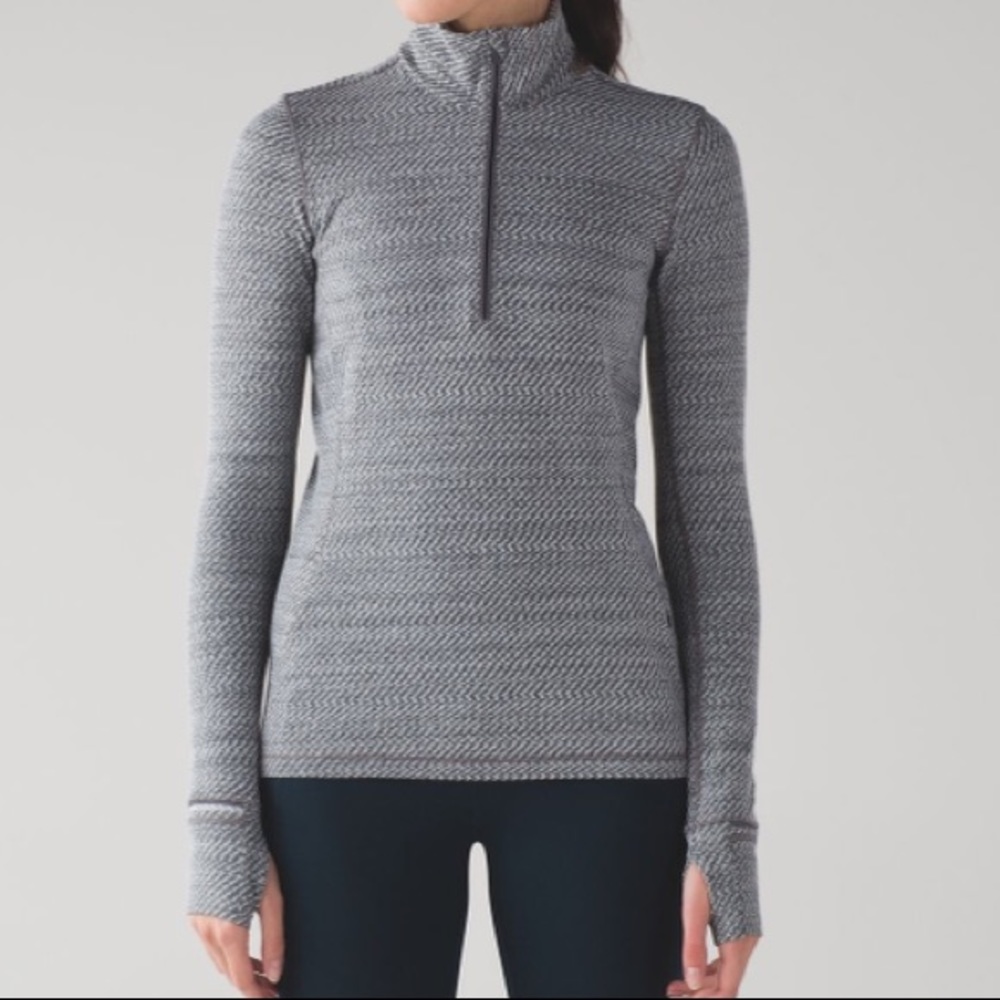 Lululemon Outrun 1/2 Zip size 4 in “Hazy Heathered White/gray”
